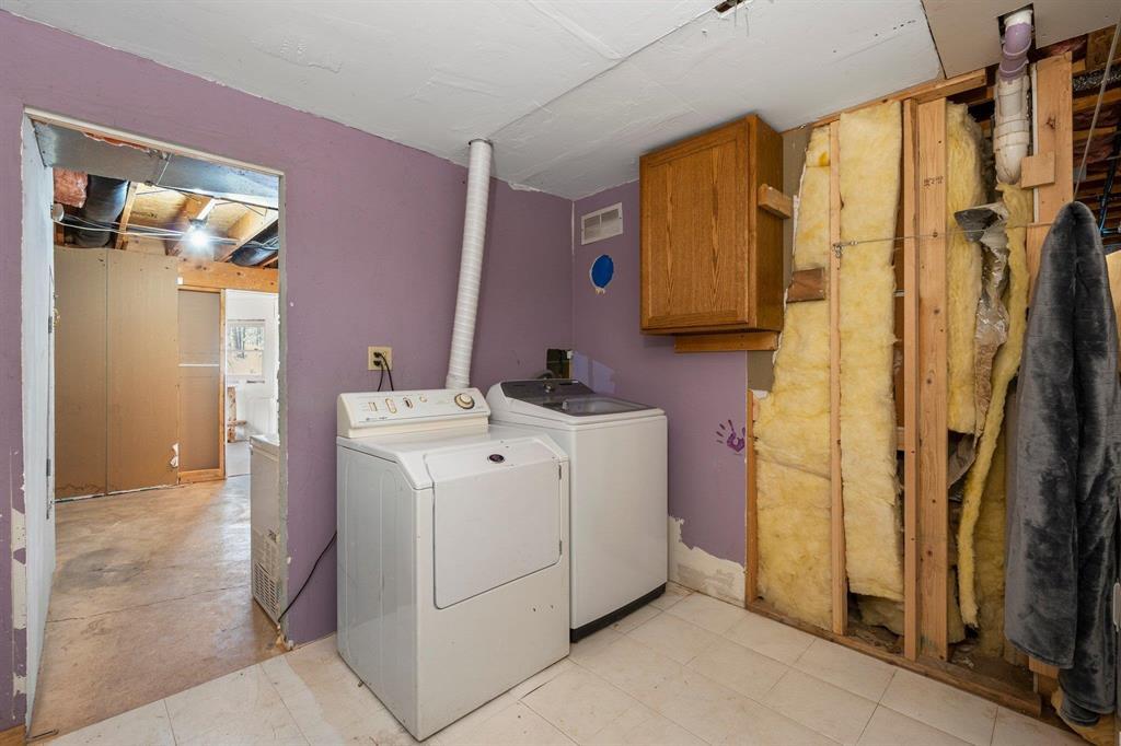 Durango, Colorado, 81301, United States, 3 Bedrooms Bedrooms, ,3 BathroomsBathrooms,Residential,For Sale,1836848