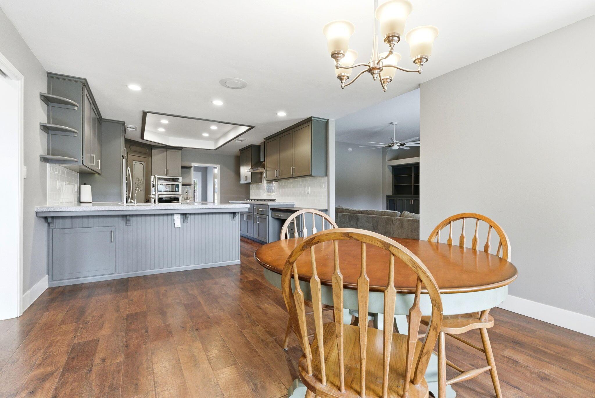 Bakersfield, California, 93314, United States, 4 Bedrooms Bedrooms, ,3 BathroomsBathrooms,Residential,For Sale,1996652