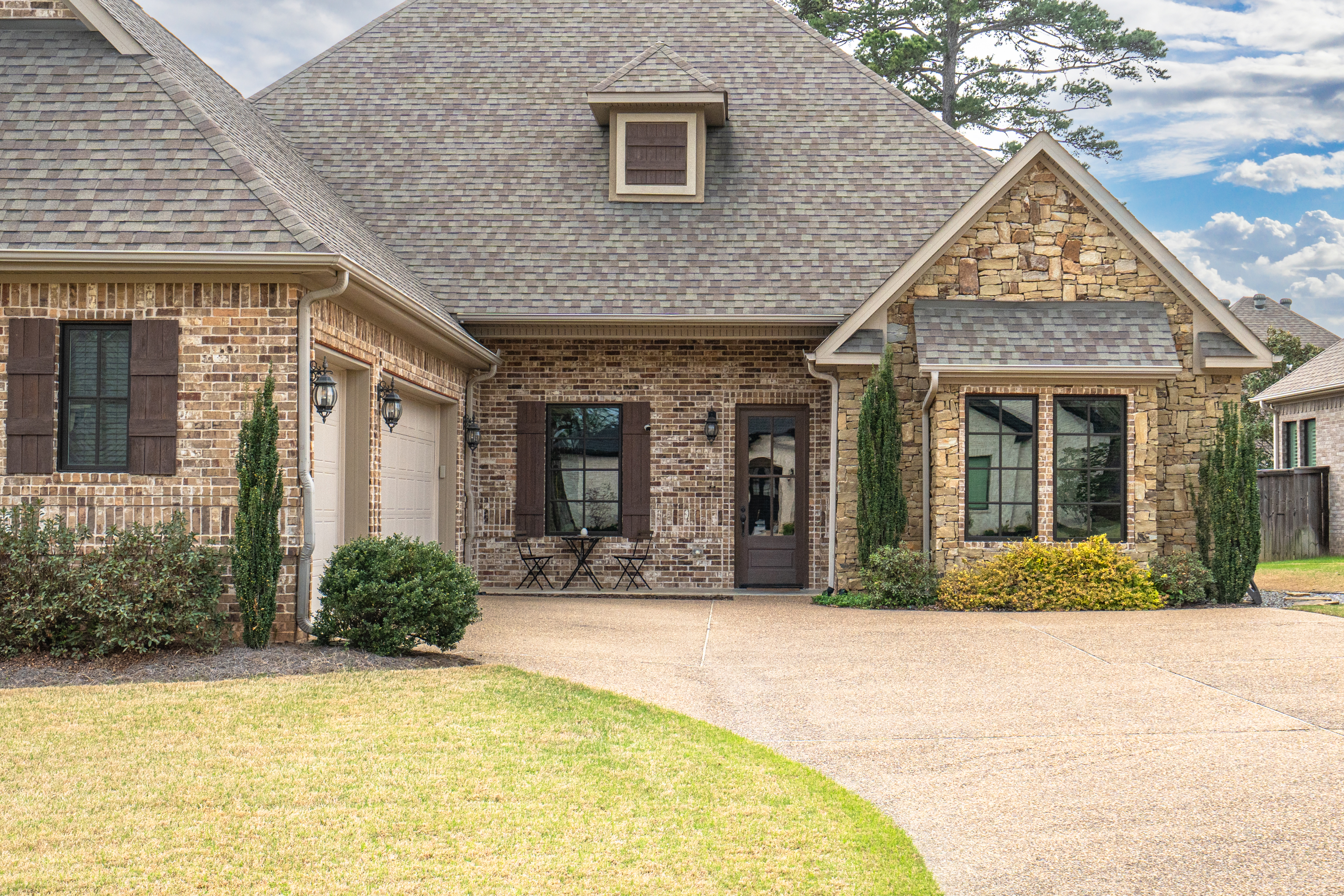 Hot Springs, Arkansas, 71901, United States, 4 Bedrooms Bedrooms, ,4 BathroomsBathrooms,Residential,For Sale,1760165
