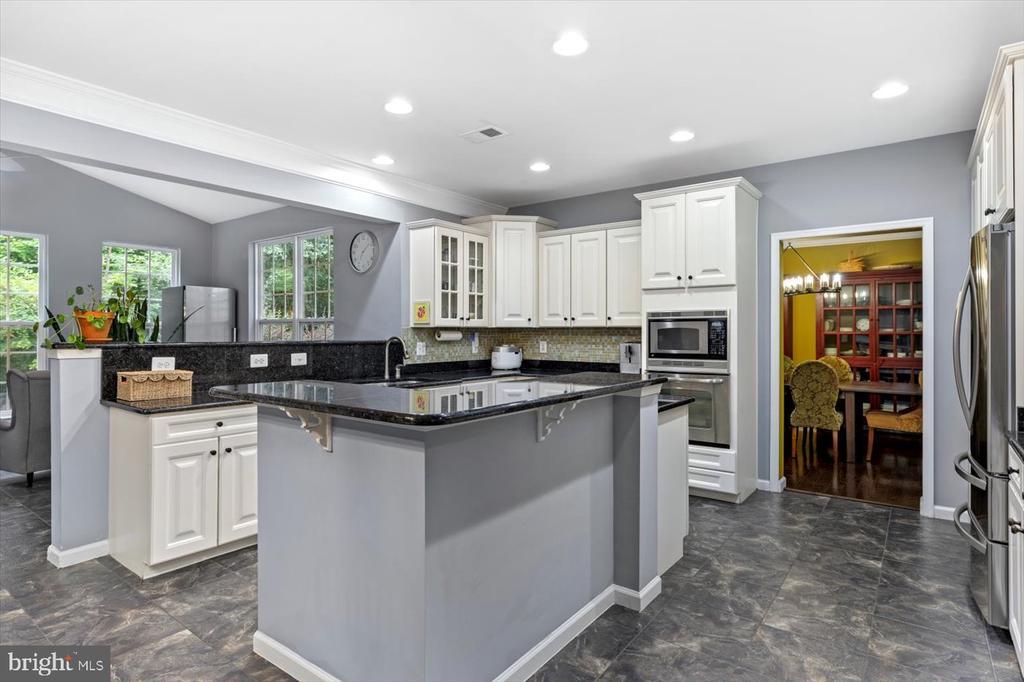 Spotsylvania, Virginia, 22553, United States, 4 Bedrooms Bedrooms, ,5 BathroomsBathrooms,Residential,For Sale,1895881
