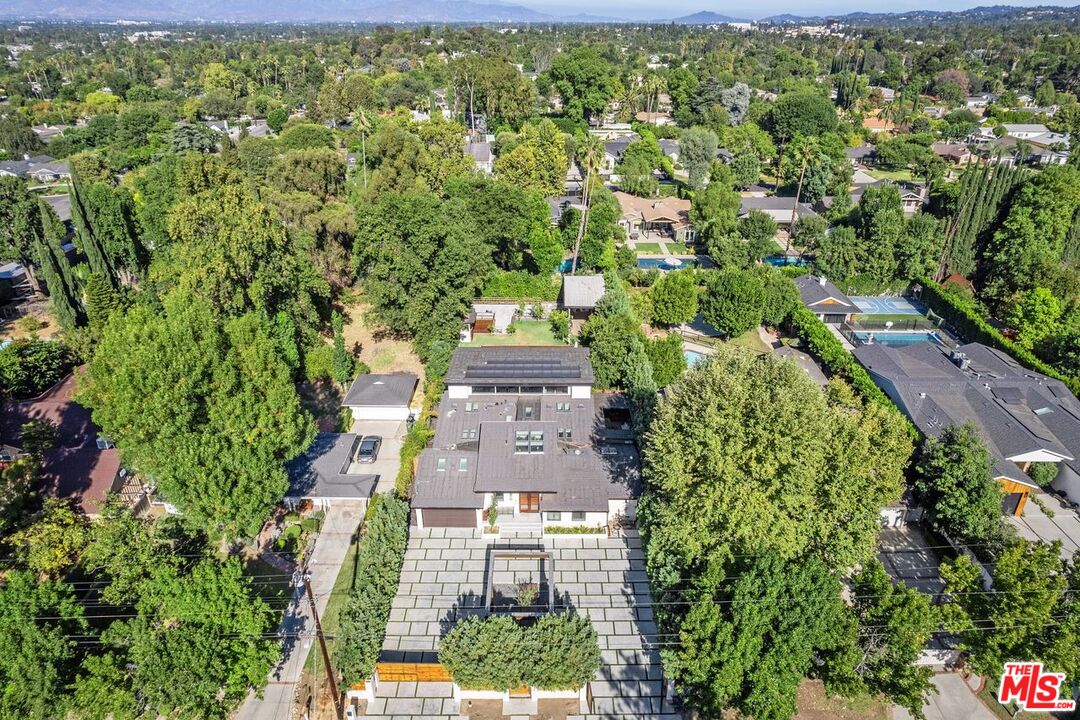 Woodland Hills, California, 91367, United States, 5 Bedrooms Bedrooms, ,3 BathroomsBathrooms,Residential,For Sale,1925987