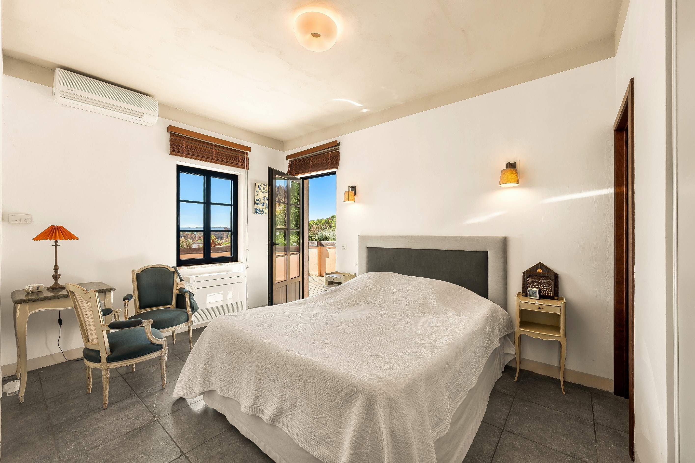  COTIGNAC — Contemporary villa a few minutes from the village - 物件實景