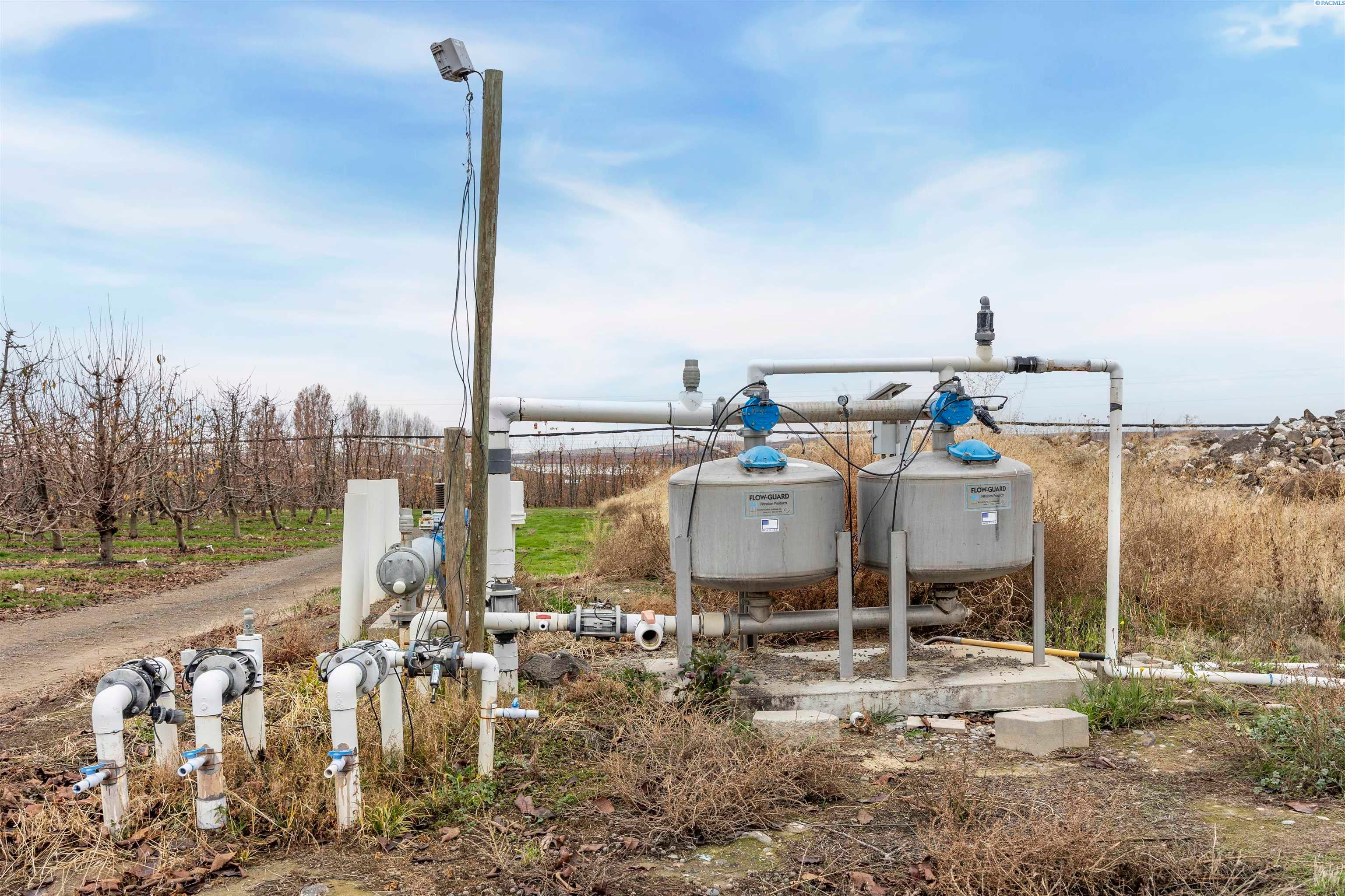 Benton City, Washington, 99320, United States, 3 Bedrooms Bedrooms, ,3 BathroomsBathrooms,Residential,For Sale,1998029