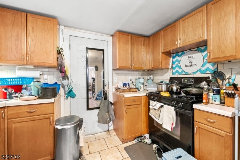 Belleville Twp., New Jersey, 07109, United States, ,2 BathroomsBathrooms,Residential,For Sale,1980231