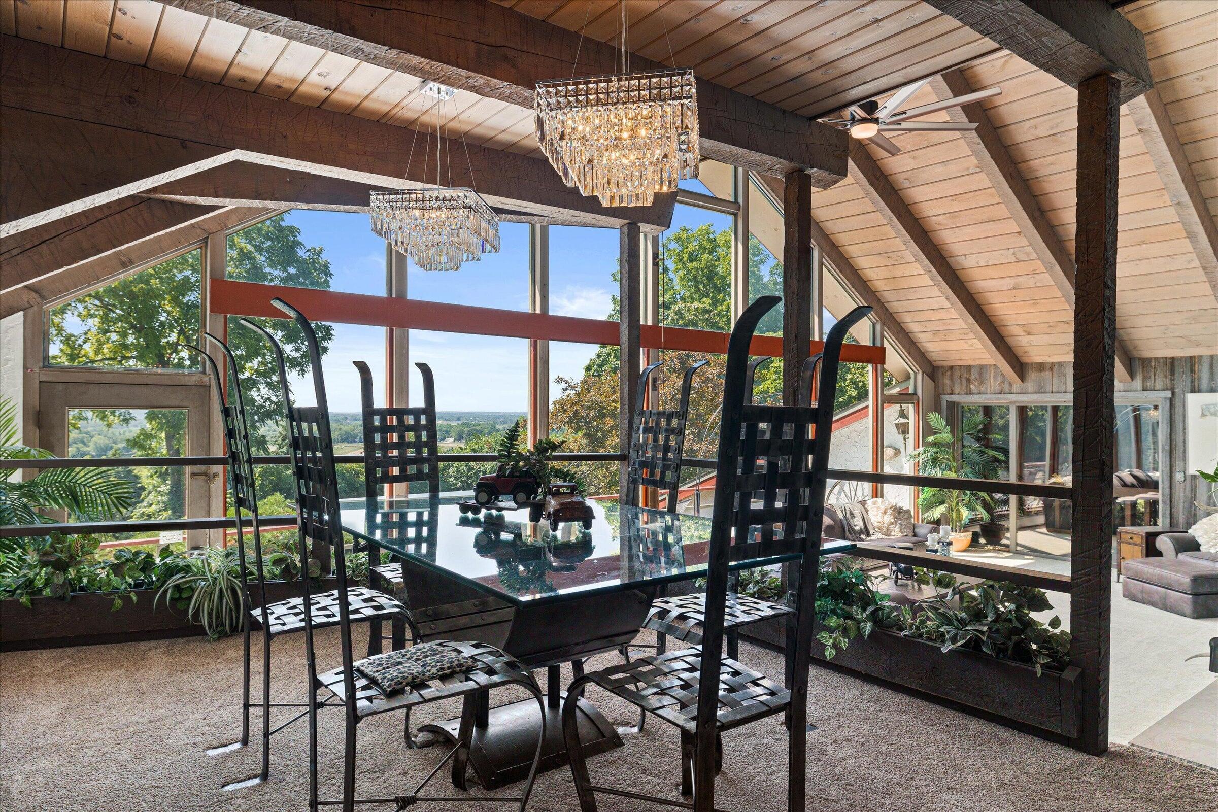 Menomonee Falls, Wisconsin, 53051, United States, 4 Bedrooms Bedrooms, ,4 BathroomsBathrooms,Residential,For Sale,1794328