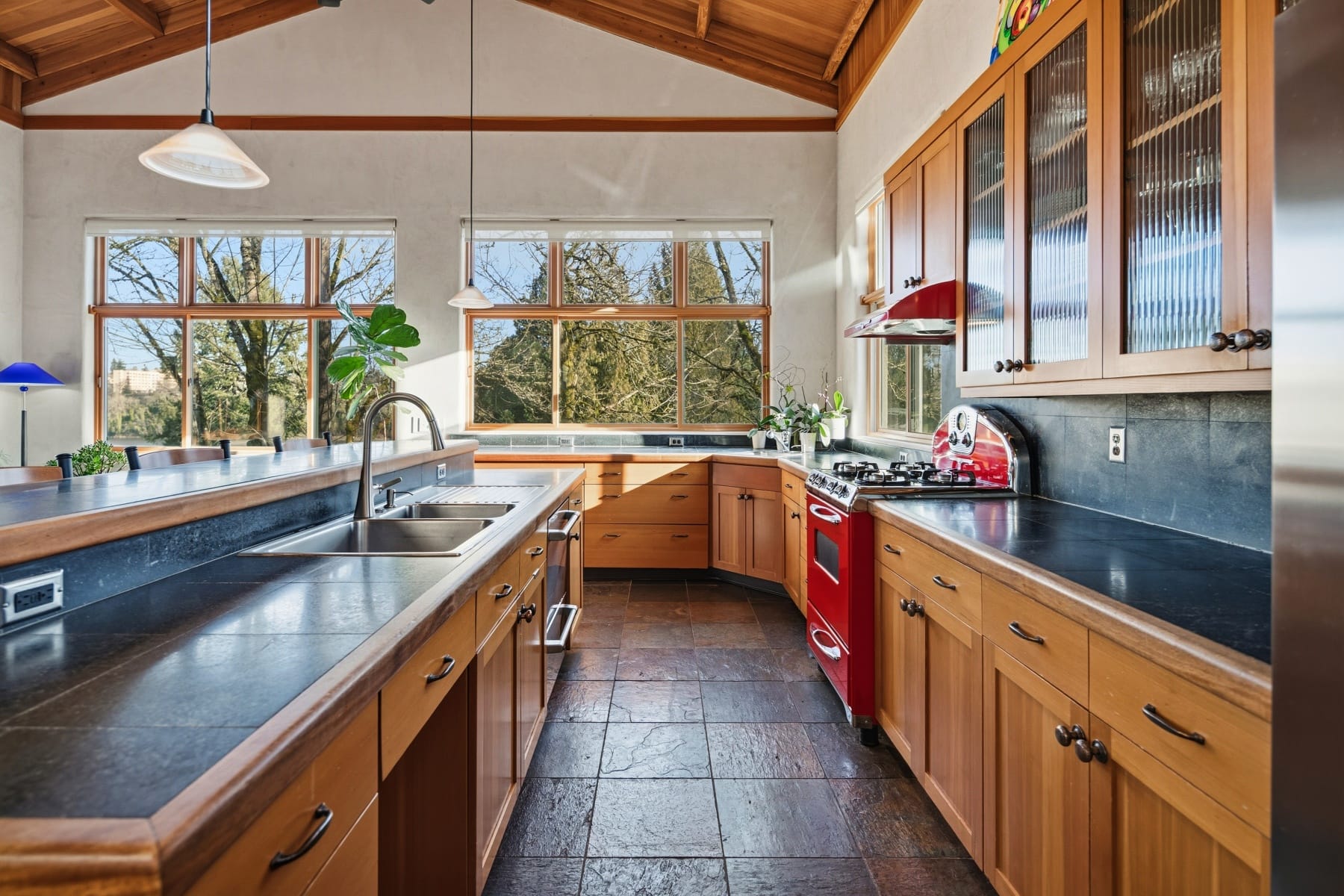  13537 FIELDING RD Lake Oswego, OR 97034 - 物件實景
