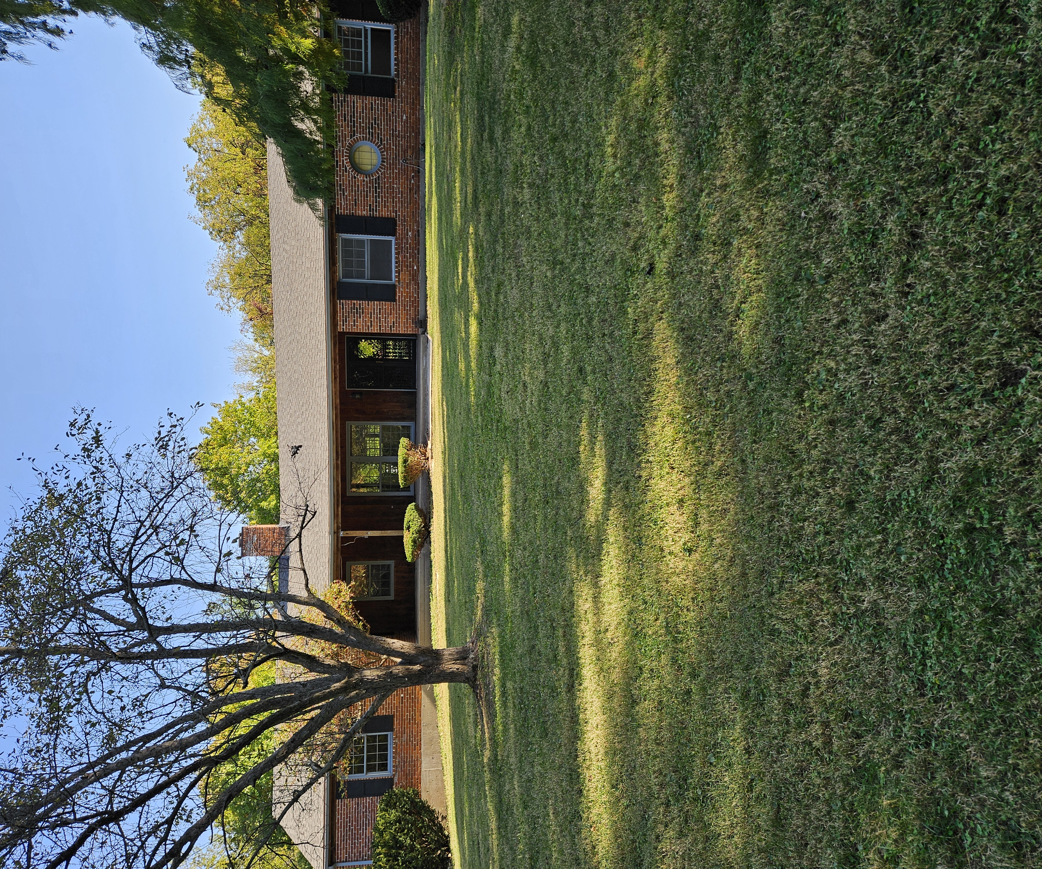 Hannibal, Missouri, 63401, United States, 3 Bedrooms Bedrooms, ,2 BathroomsBathrooms,Residential,For Sale,1981239