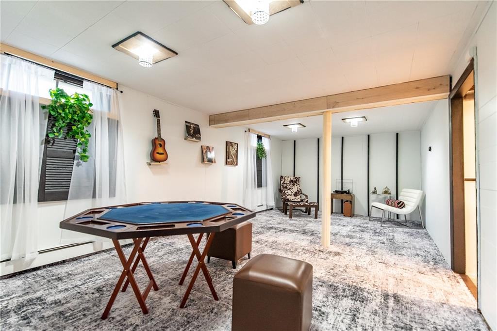 North Attleboro, Massachusetts, 02760, United States, 3 Bedrooms Bedrooms, ,1 BathroomBathrooms,Residential,For Sale,1975317