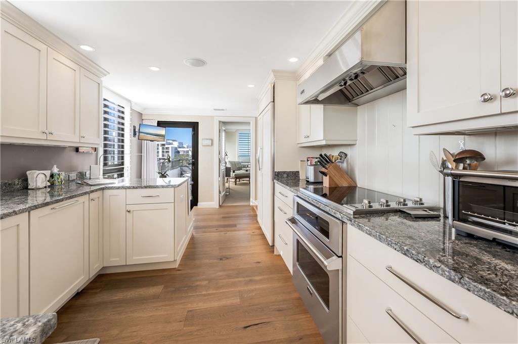 Naples, Florida, 34103, United States, 3 Bedrooms Bedrooms, ,2 BathroomsBathrooms,Residential,For Sale,1989682