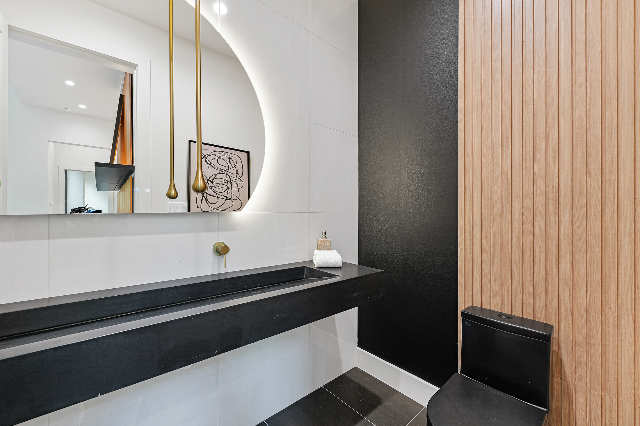 Exceptional Design Meets Everyday Living - 物件實景