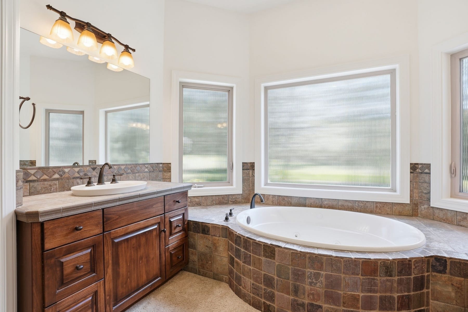  3334 NW Braid Drive Bend, OR 97703 - 物件實景