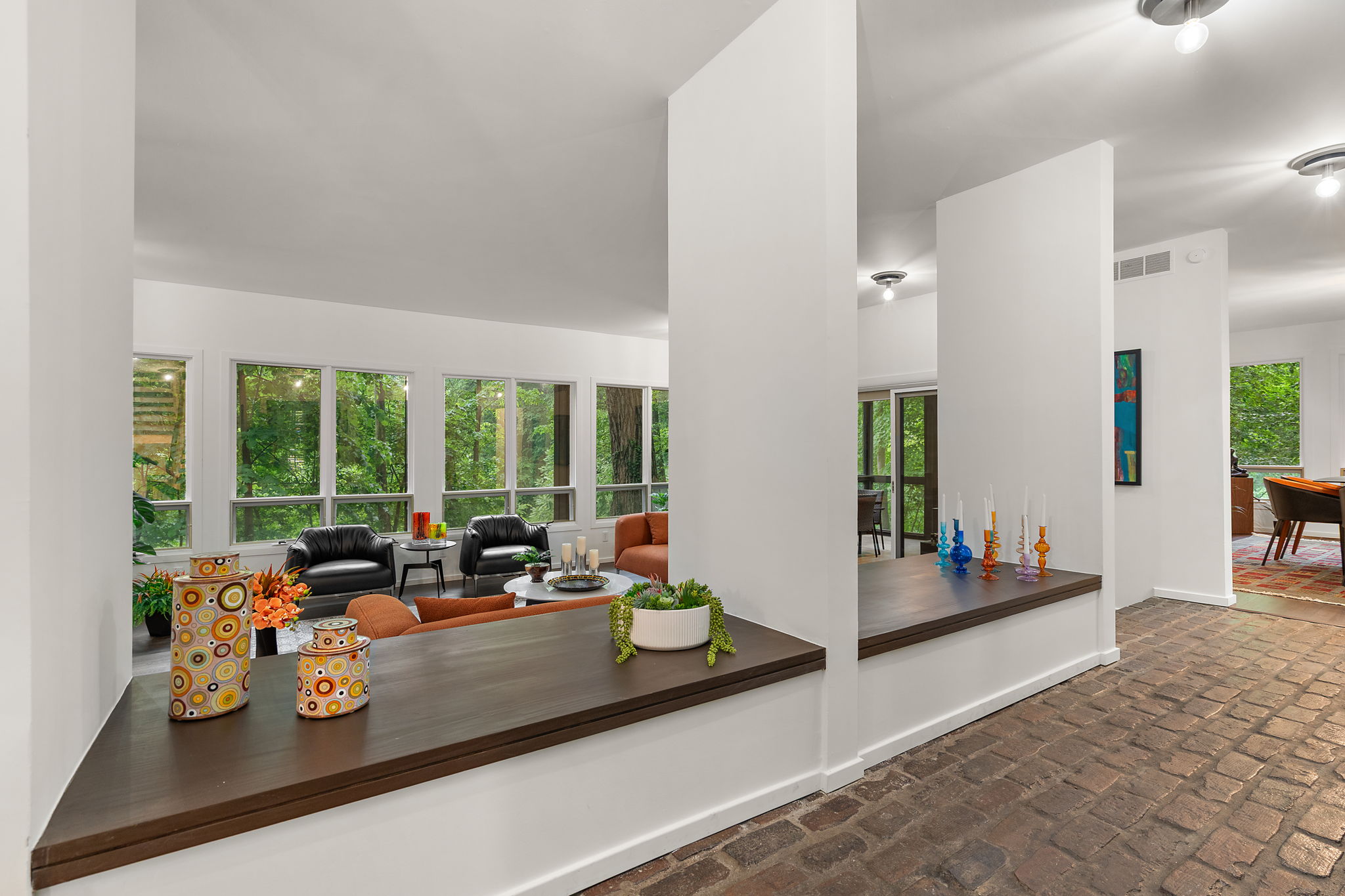  Modern Contemporary Home Nestled on a 1.3 Acre Wooded Lot - 物件實景