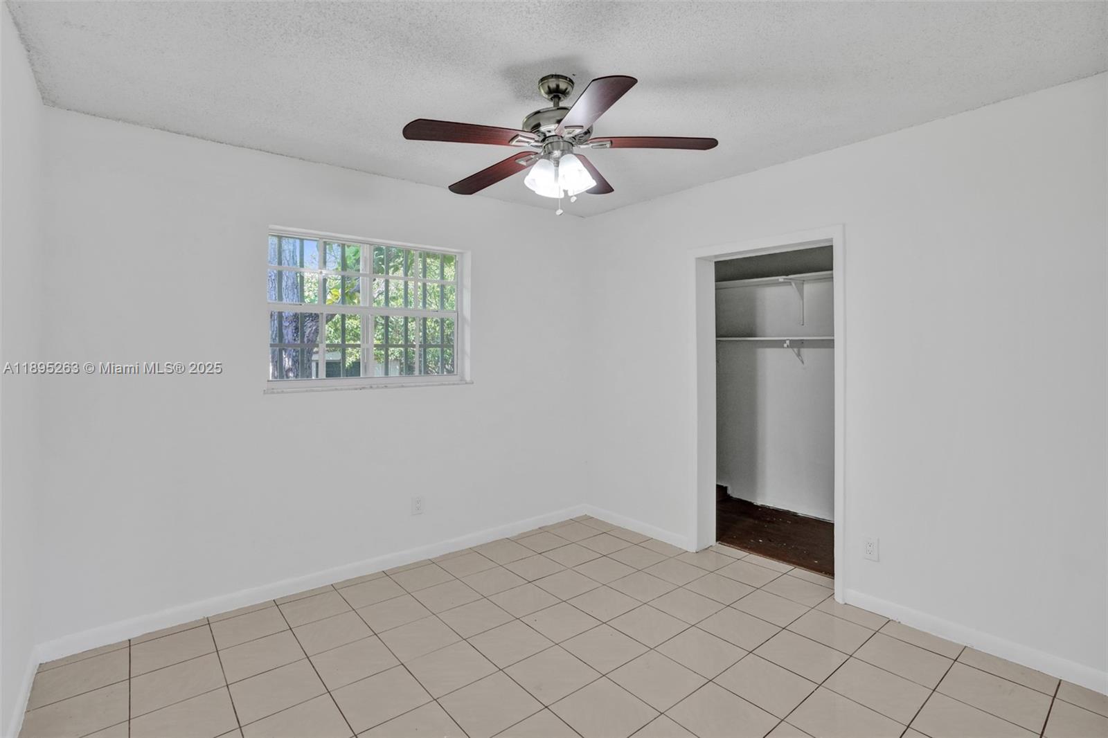 Miami, Florida, 33189, United States, 4 Bedrooms Bedrooms, ,2 BathroomsBathrooms,Residential,For Sale,1965129