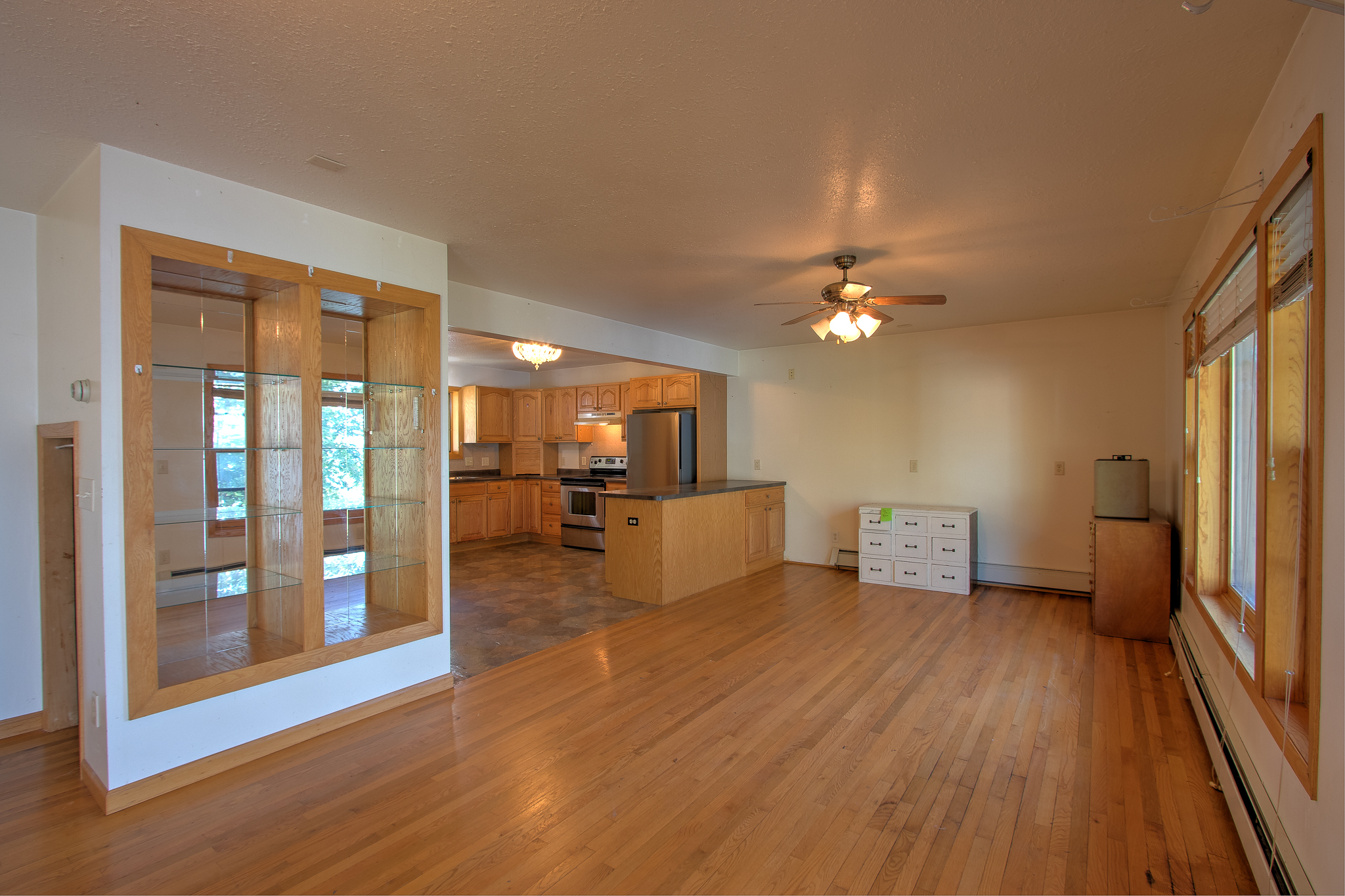 Mora, Minnesota, 55051, United States, 3 Bedrooms Bedrooms, ,3 BathroomsBathrooms,Residential,For Sale,1981190