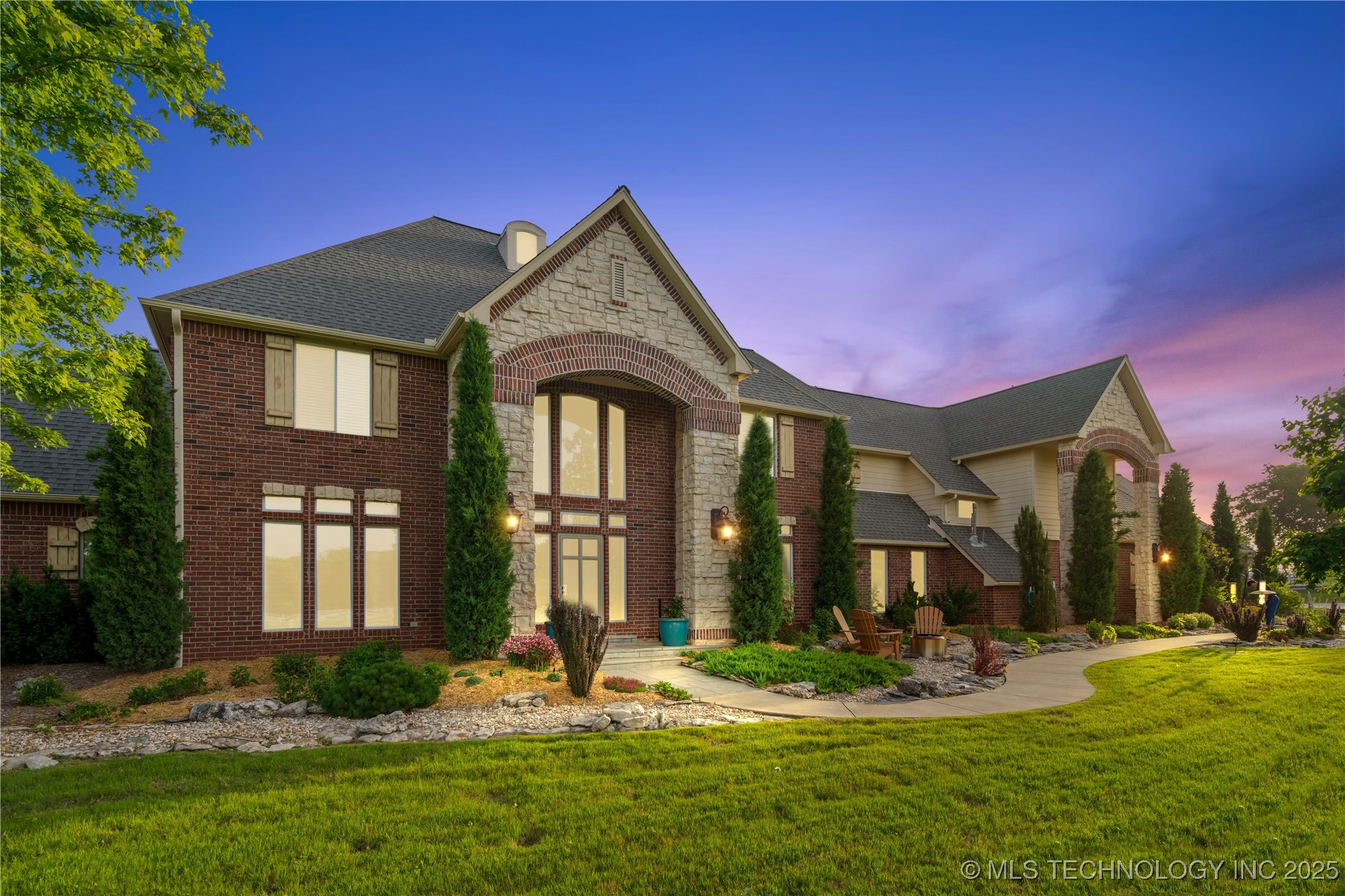 Bixby, Oklahoma, 74008, United States, 4 Bedrooms Bedrooms, ,5 BathroomsBathrooms,Residential,For Sale,1837310