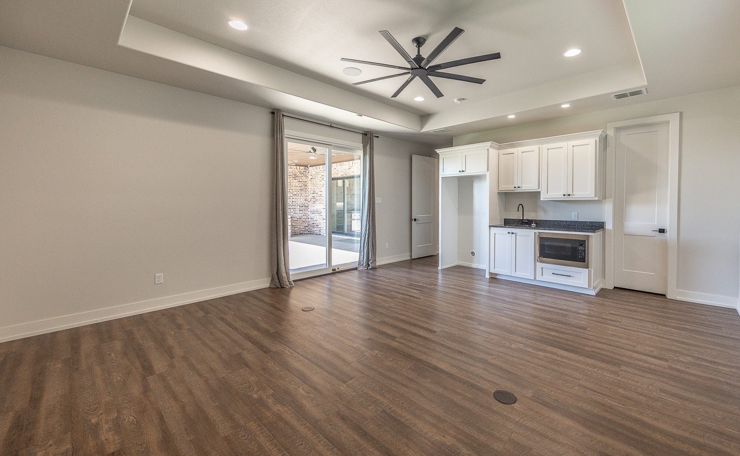 Lubbock, Texas, 79424, United States, 4 Bedrooms Bedrooms, ,5 BathroomsBathrooms,Residential,For Sale,1901517