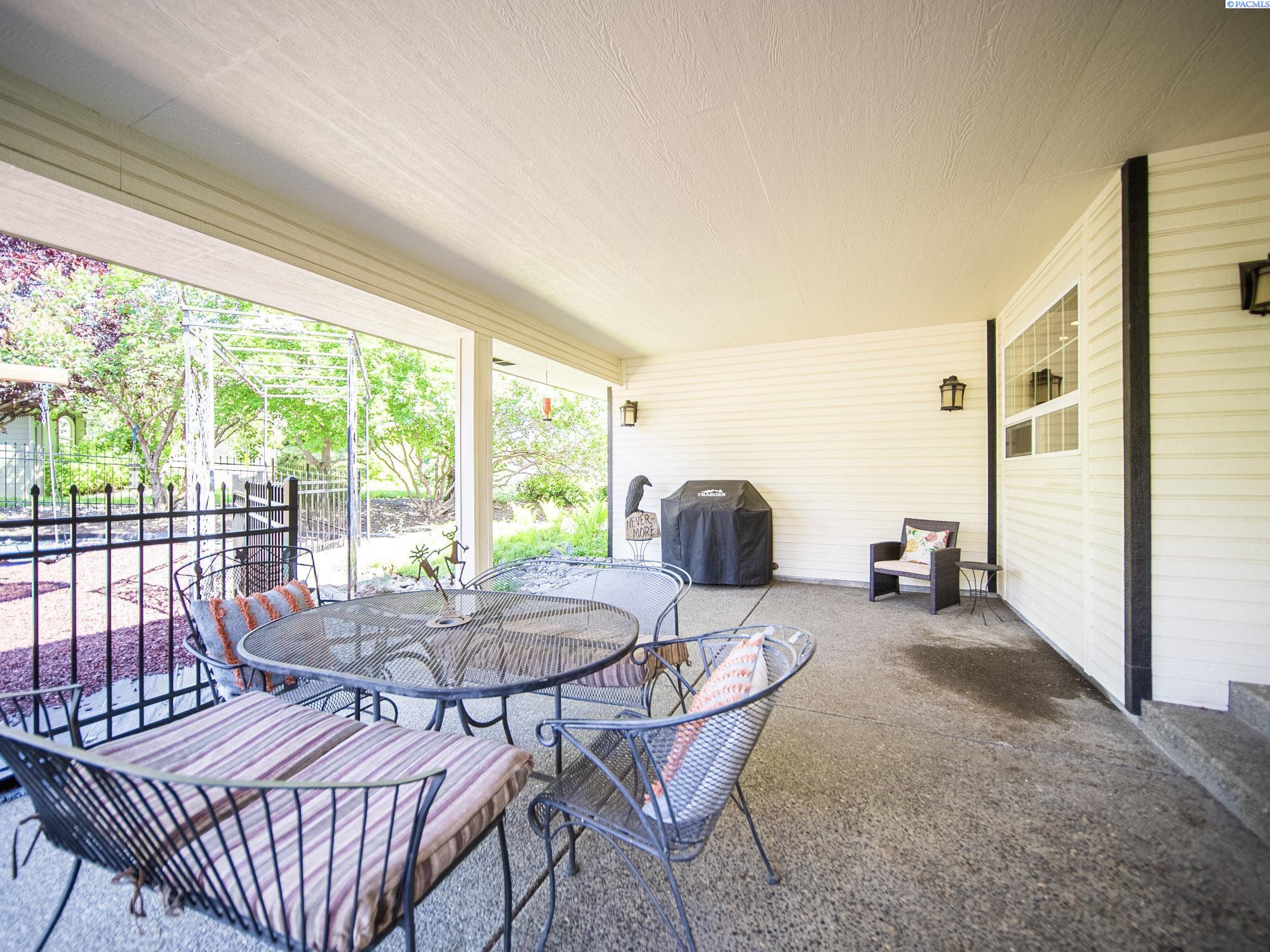 Yakima, Washington, 98908-0000, United States, 4 Bedrooms Bedrooms, ,2 BathroomsBathrooms,Residential,For Sale,1827891