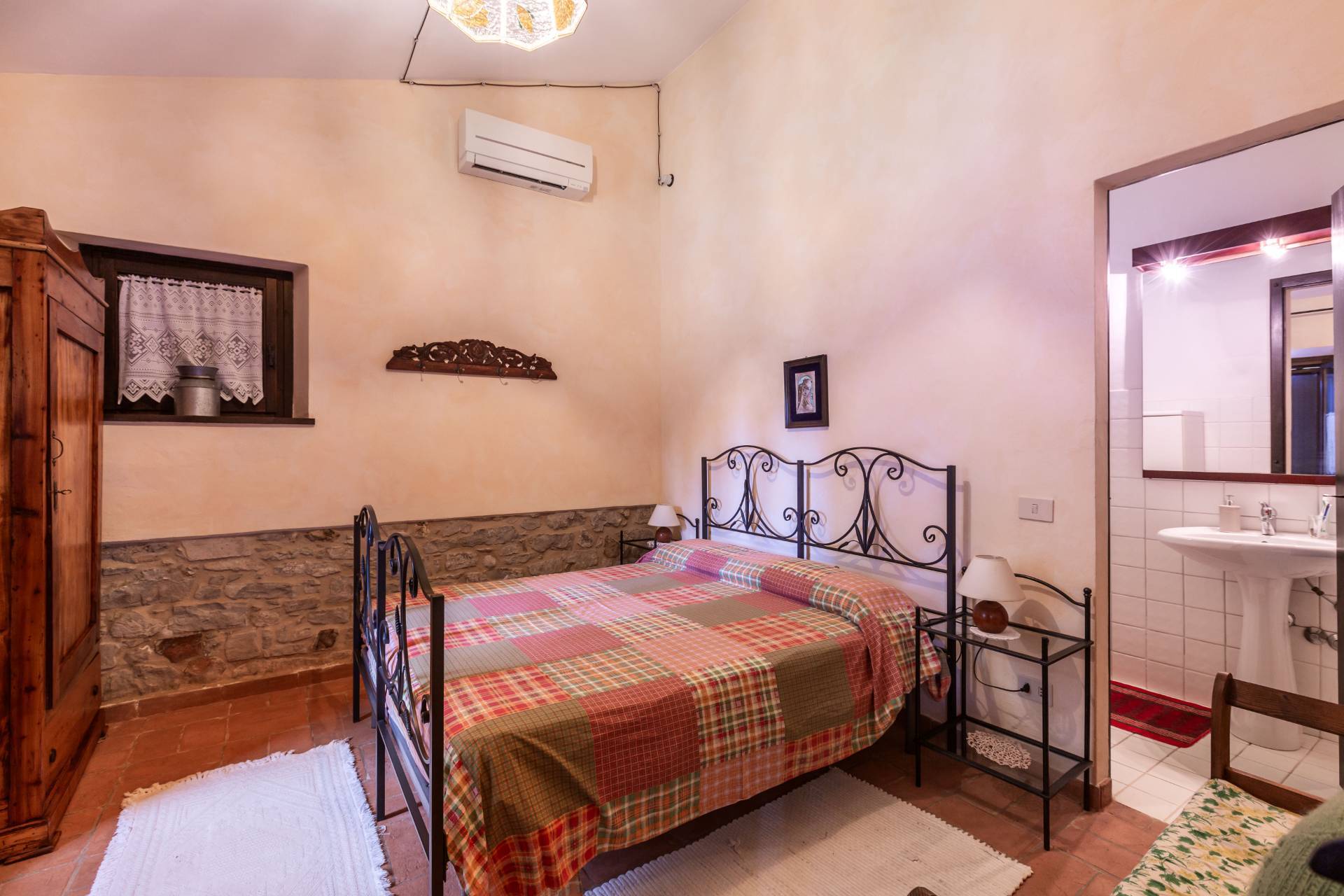Localit? Porzone, Todi, Perugia, 06059, IT, 6 Bedrooms Bedrooms, ,6 BathroomsBathrooms,Residential,For Sale,Localit? Porzone,1586795