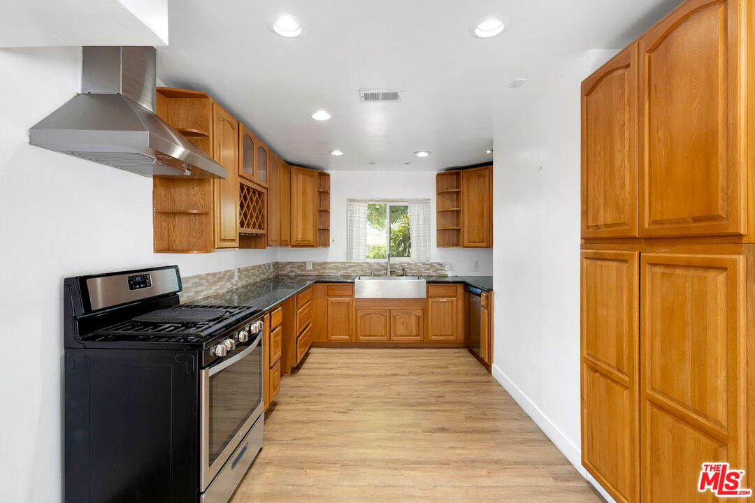 West Covina, California, 91791, United States, 4 Bedrooms Bedrooms, ,3 BathroomsBathrooms,Residential,For Sale,1989047