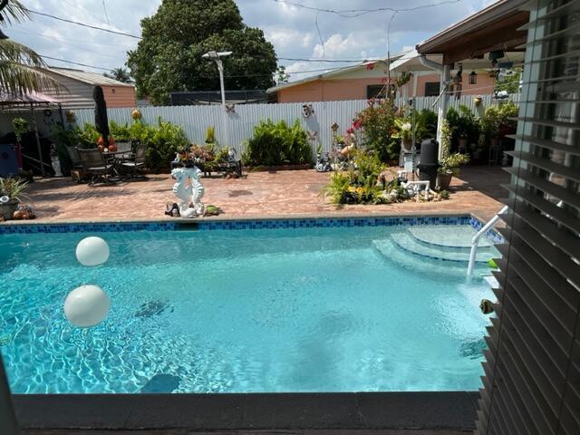 Miami Gardens, Florida, 33169, United States, 3 Bedrooms Bedrooms, ,2 BathroomsBathrooms,Residential,For Sale,1905541