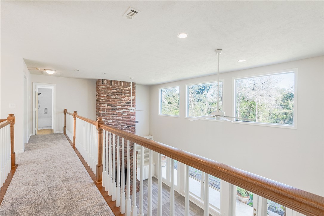 Bryan, Texas, 77808, United States, 3 Bedrooms Bedrooms, ,3 BathroomsBathrooms,Residential,For Sale,1989351