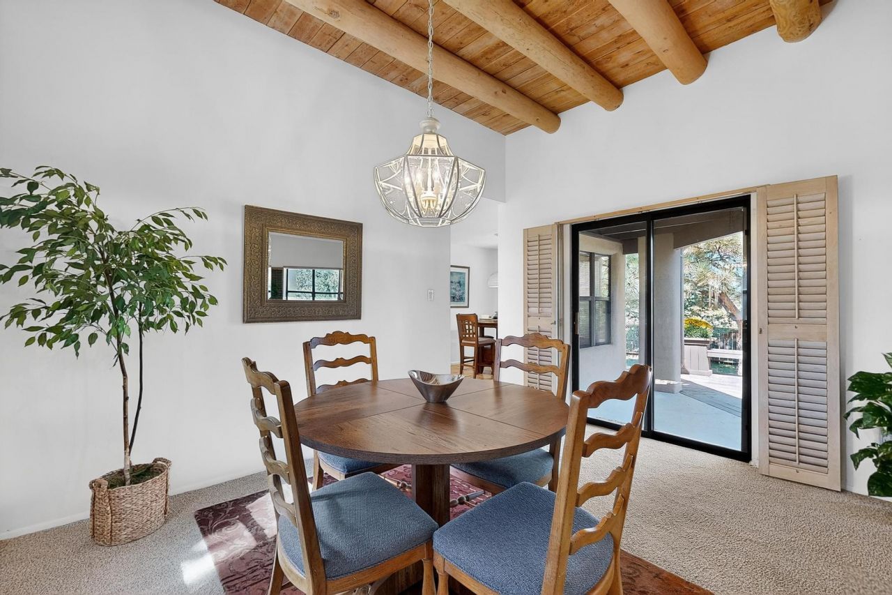 Santa Fe, New Mexico, 87507, United States, 3 Bedrooms Bedrooms, ,2 BathroomsBathrooms,Residential,For Sale,1955311