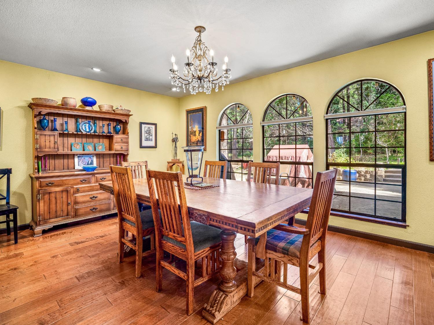 Nevada City, California, 95959, United States, 3 Bedrooms Bedrooms, ,3 BathroomsBathrooms,Residential,For Sale,1945021