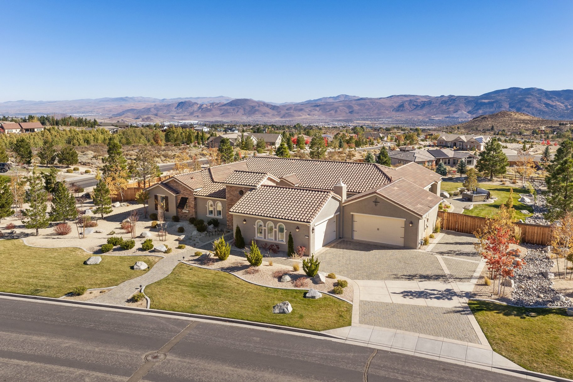  A Monte Vista Masterpiece  Panoramic Views, Exceptional Living - 物件實景