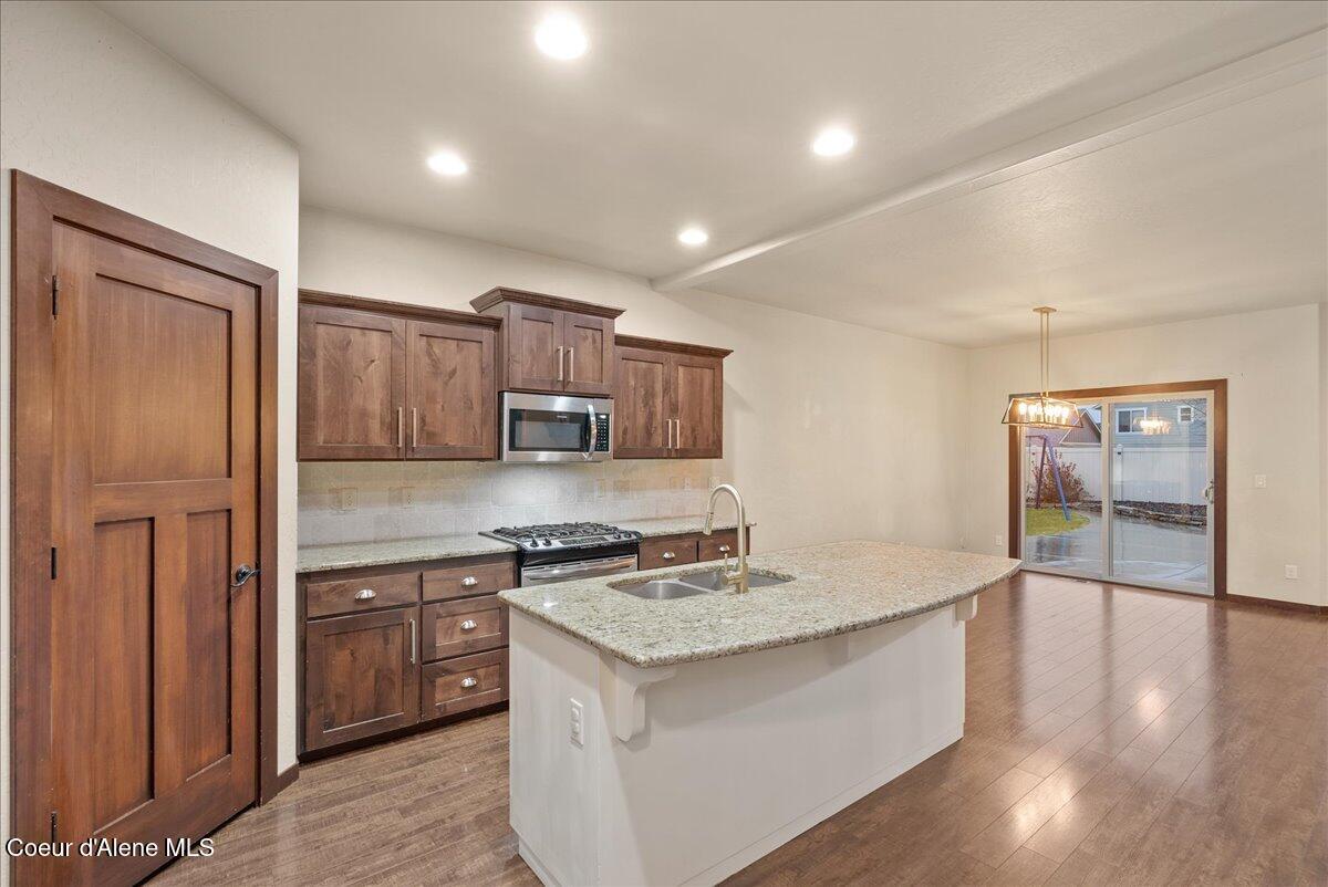 Coeur D'alene, Idaho, 83815, United States, 4 Bedrooms Bedrooms, ,2 BathroomsBathrooms,Residential,For Sale,1989025