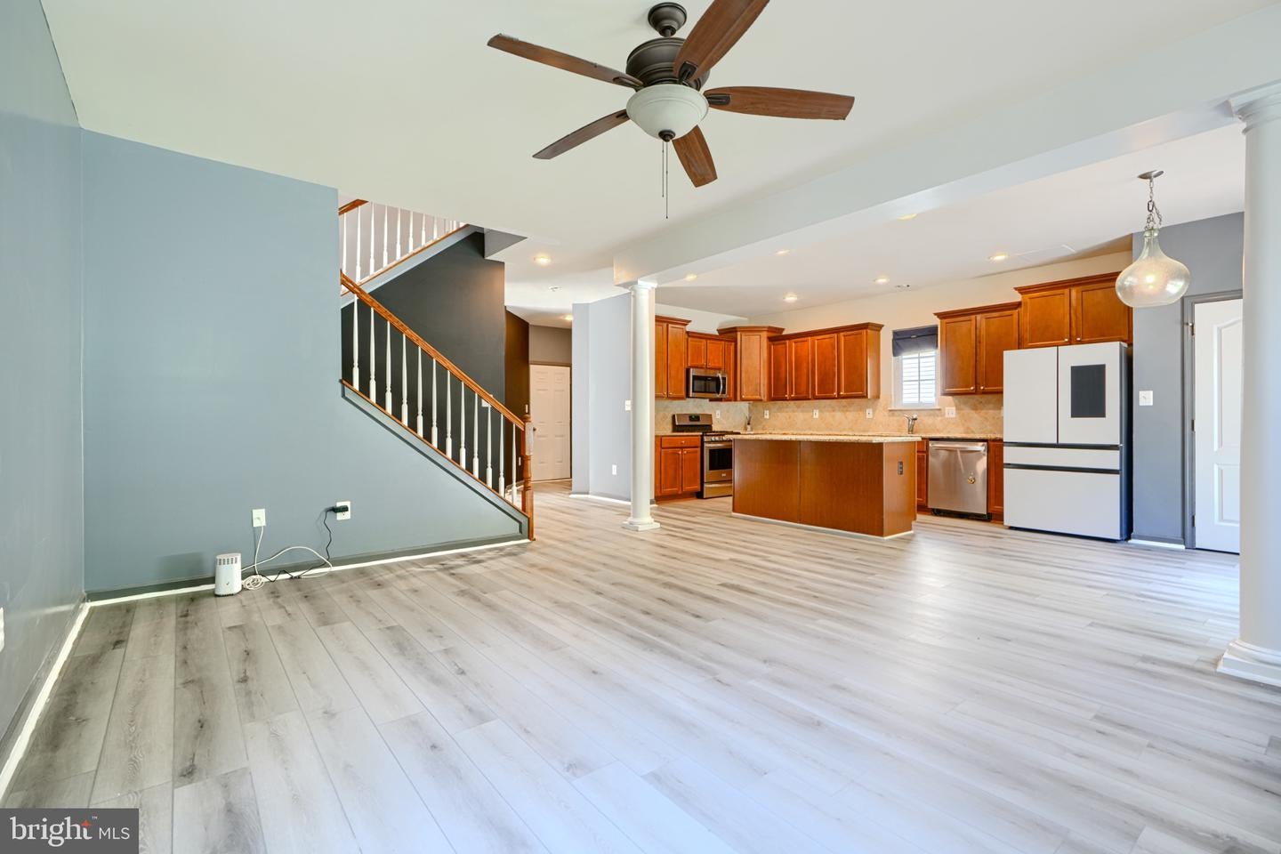 Glen Burnie, Maryland, 21060, United States, 4 Bedrooms Bedrooms, ,4 BathroomsBathrooms,Residential,For Sale,1983515