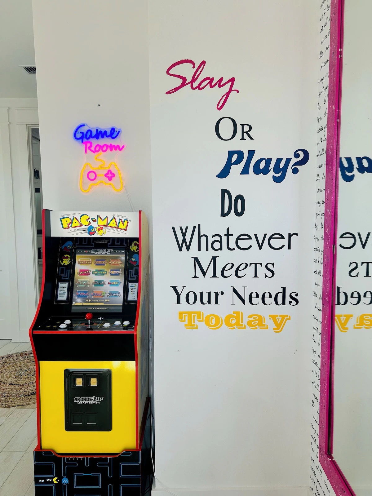 Port Aransas, Texas, 78373, United States, 5 Bedrooms Bedrooms, ,4 BathroomsBathrooms,Residential,For Sale,1982131