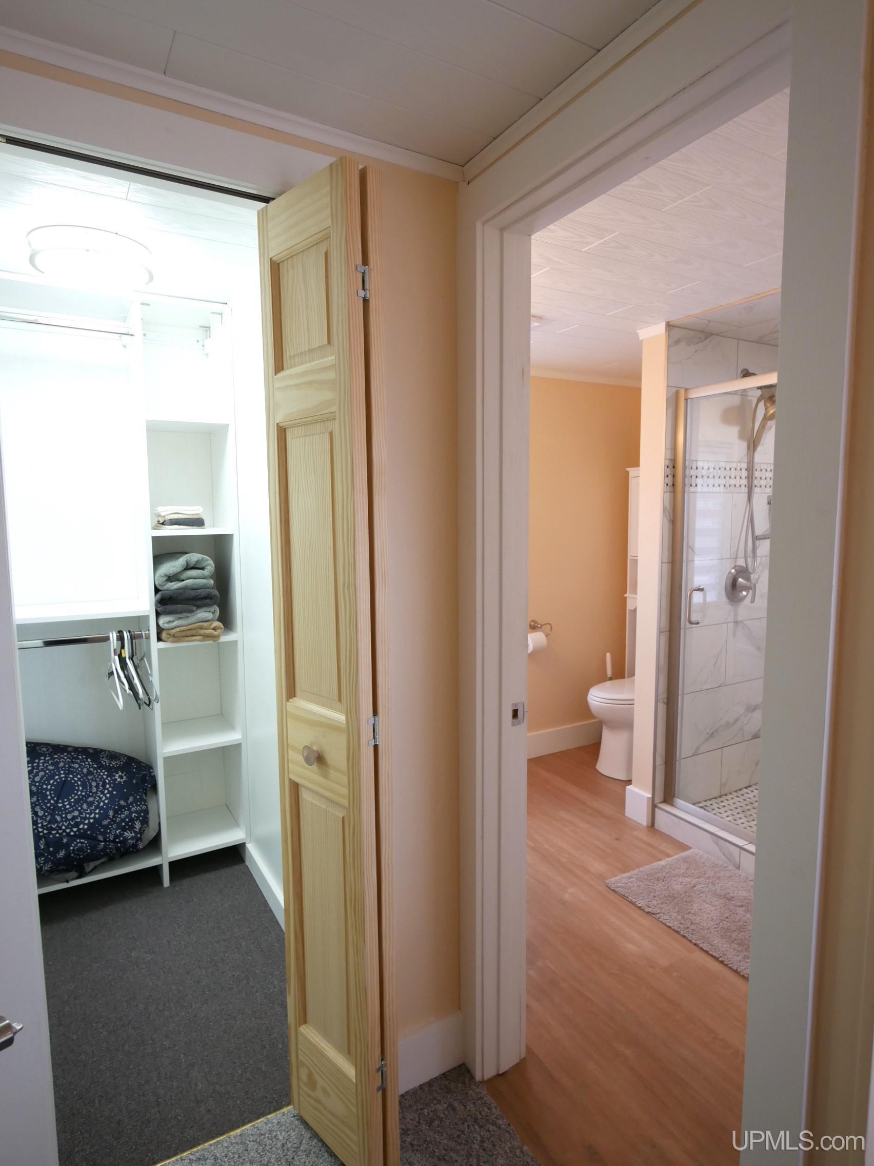 Lake Linden, Michigan, 49945, United States, 3 Bedrooms Bedrooms, ,3 BathroomsBathrooms,Residential,For Sale,1881345