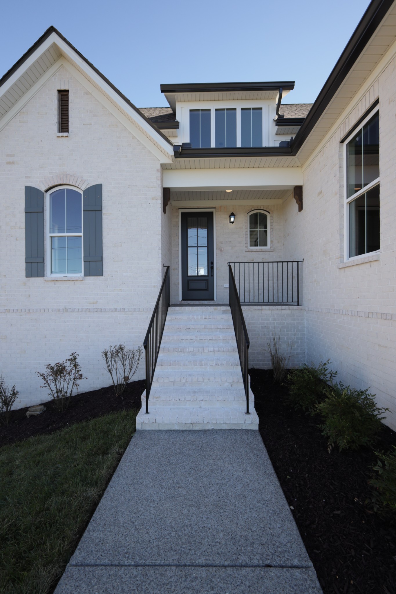 Lebanon, Tennessee, 37087, United States, 4 Bedrooms Bedrooms, ,3 BathroomsBathrooms,Residential,For Sale,1989389