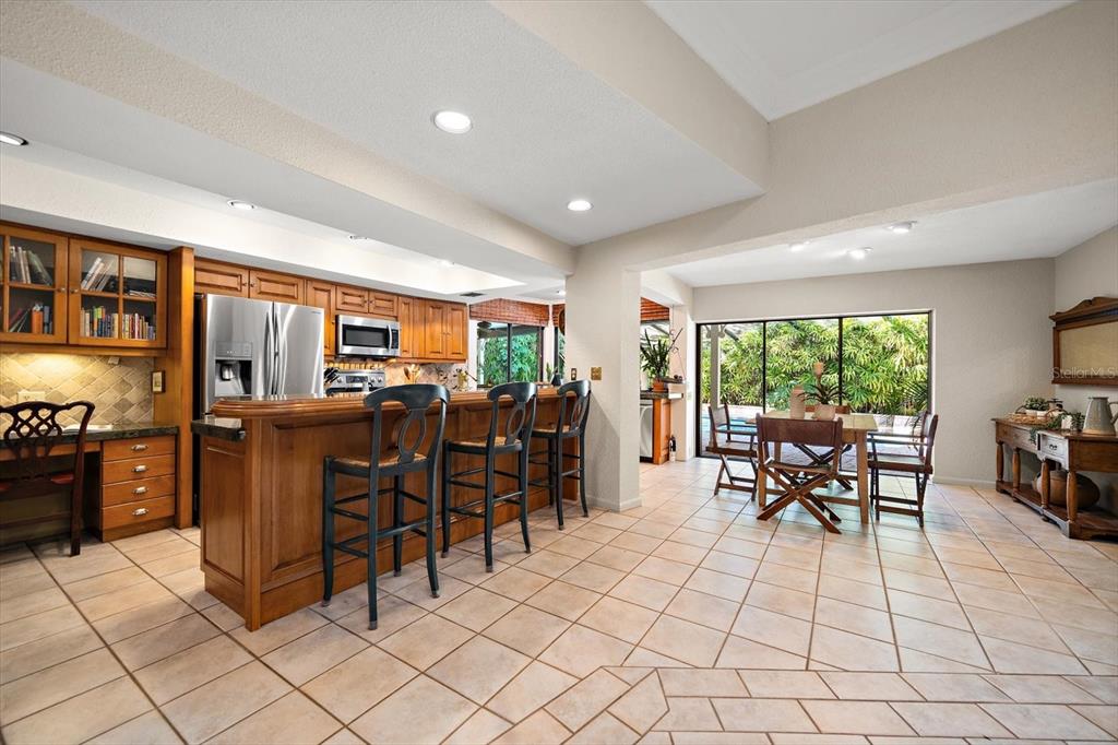 Dunedin, Florida, 34698, United States, 4 Bedrooms Bedrooms, ,3 BathroomsBathrooms,Residential,For Sale,1995790