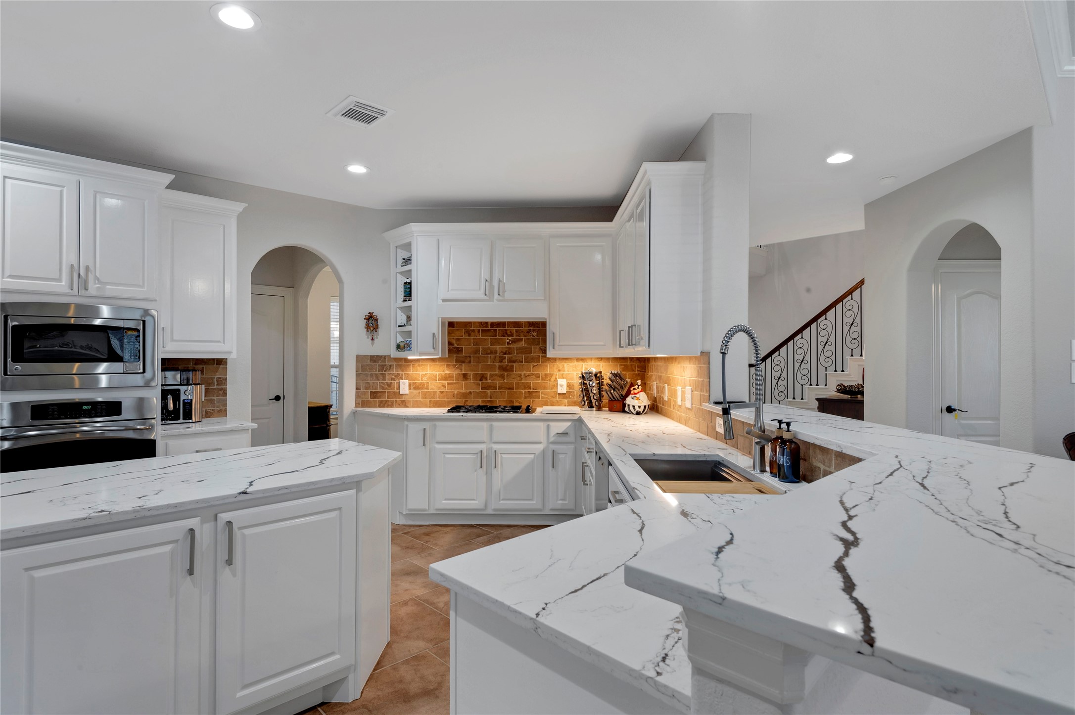 Spring, Texas, 77379, United States, 5 Bedrooms Bedrooms, ,4 BathroomsBathrooms,Residential,For Sale,1950811