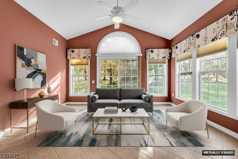 Franklin Twp., New Jersey, 08873, United States, 2 Bedrooms Bedrooms, ,3 BathroomsBathrooms,Residential,For Sale,1987602