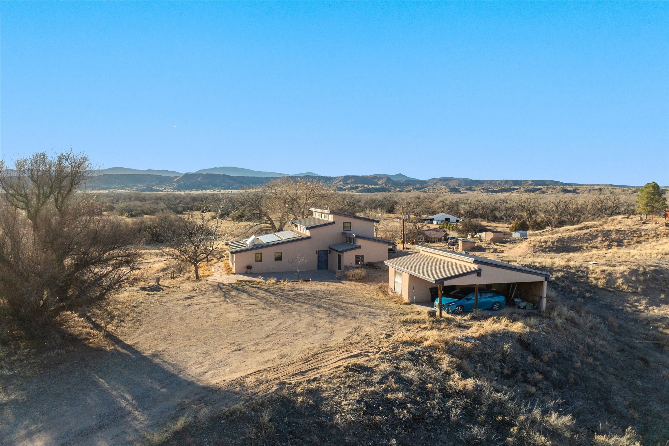  76 & 78 County Road 114 - 物件實景