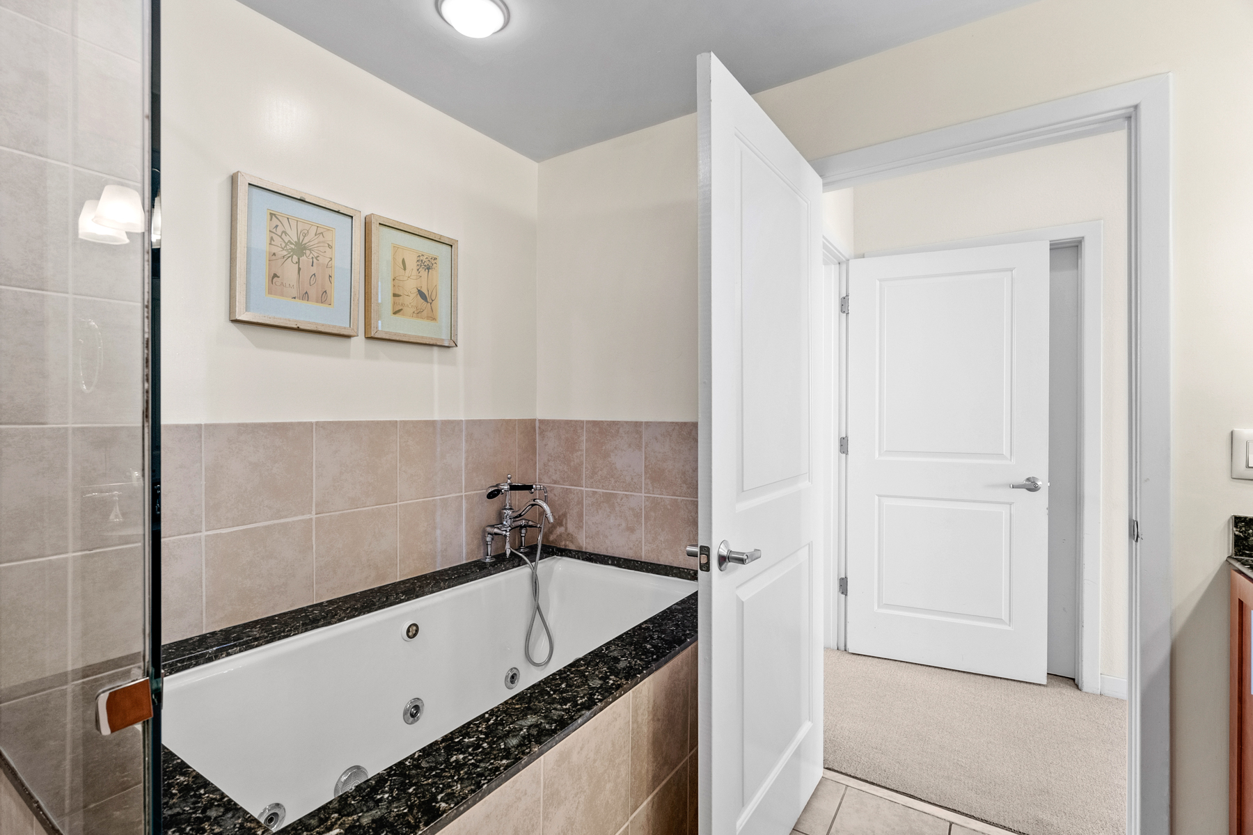  3700 Sandpiper Road, Virginia Beach, VA 23456 - 物件實景