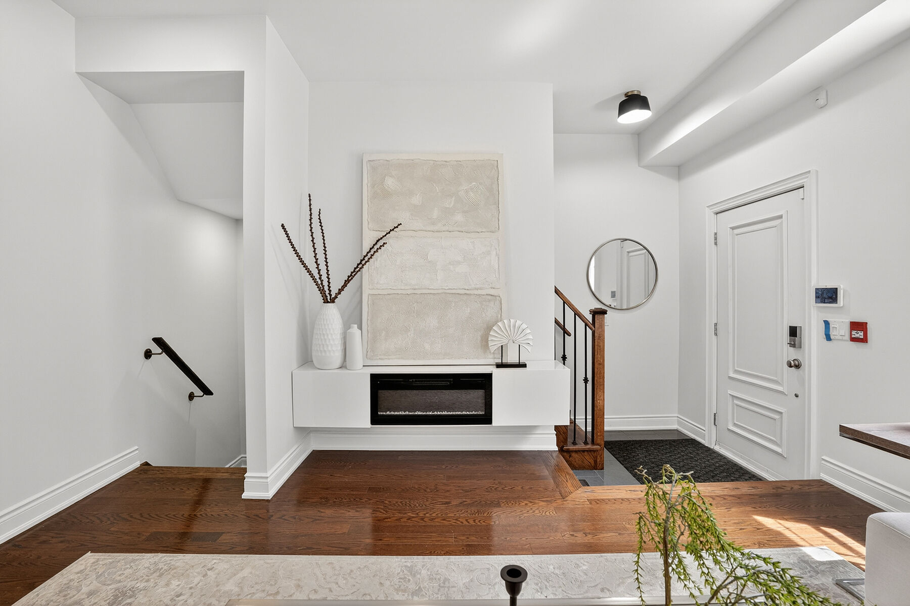  Rare Forest Hill Townhome - 物件實景