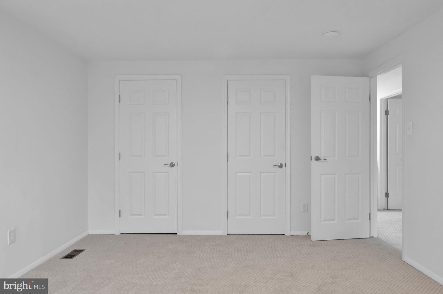 Fairfax, Virginia, 22030, United States, 4 Bedrooms Bedrooms, ,3 BathroomsBathrooms,Residential,For Sale,1896829