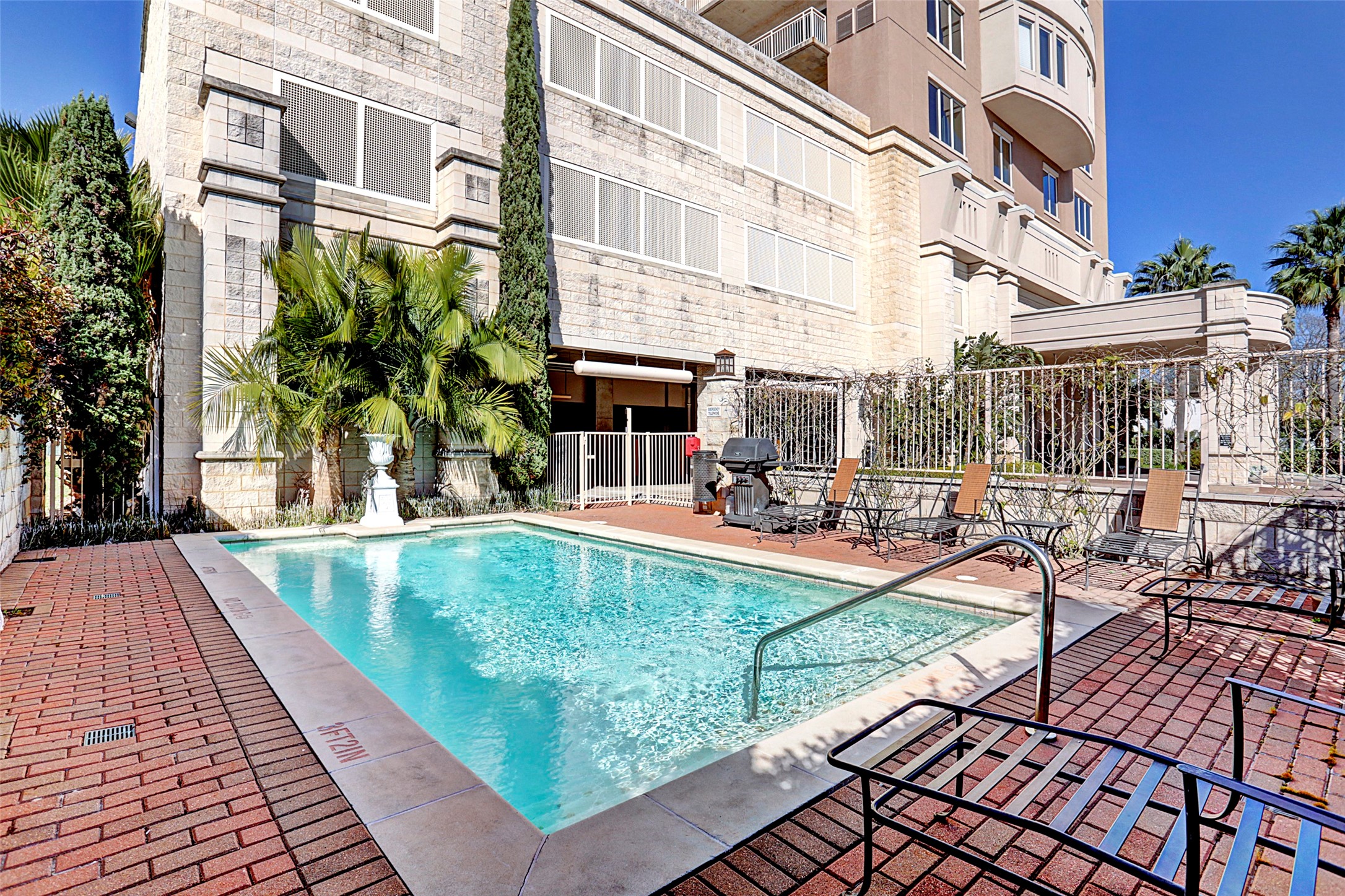  2520 Robinhood Street #503 - 物件實景