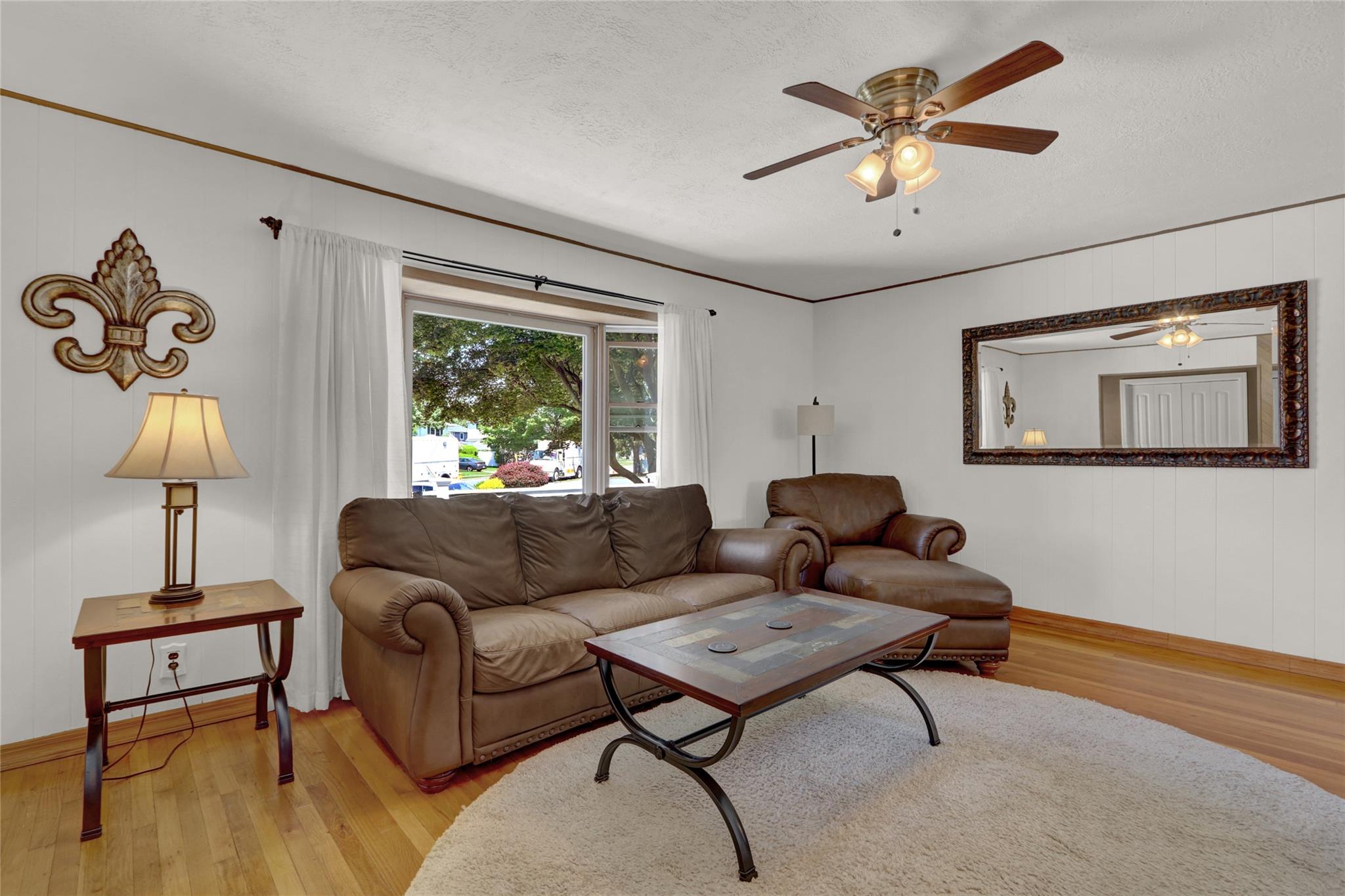 Bethpage, New York, 11714, United States, 4 Bedrooms Bedrooms, ,2 BathroomsBathrooms,Residential,For Sale,1841830