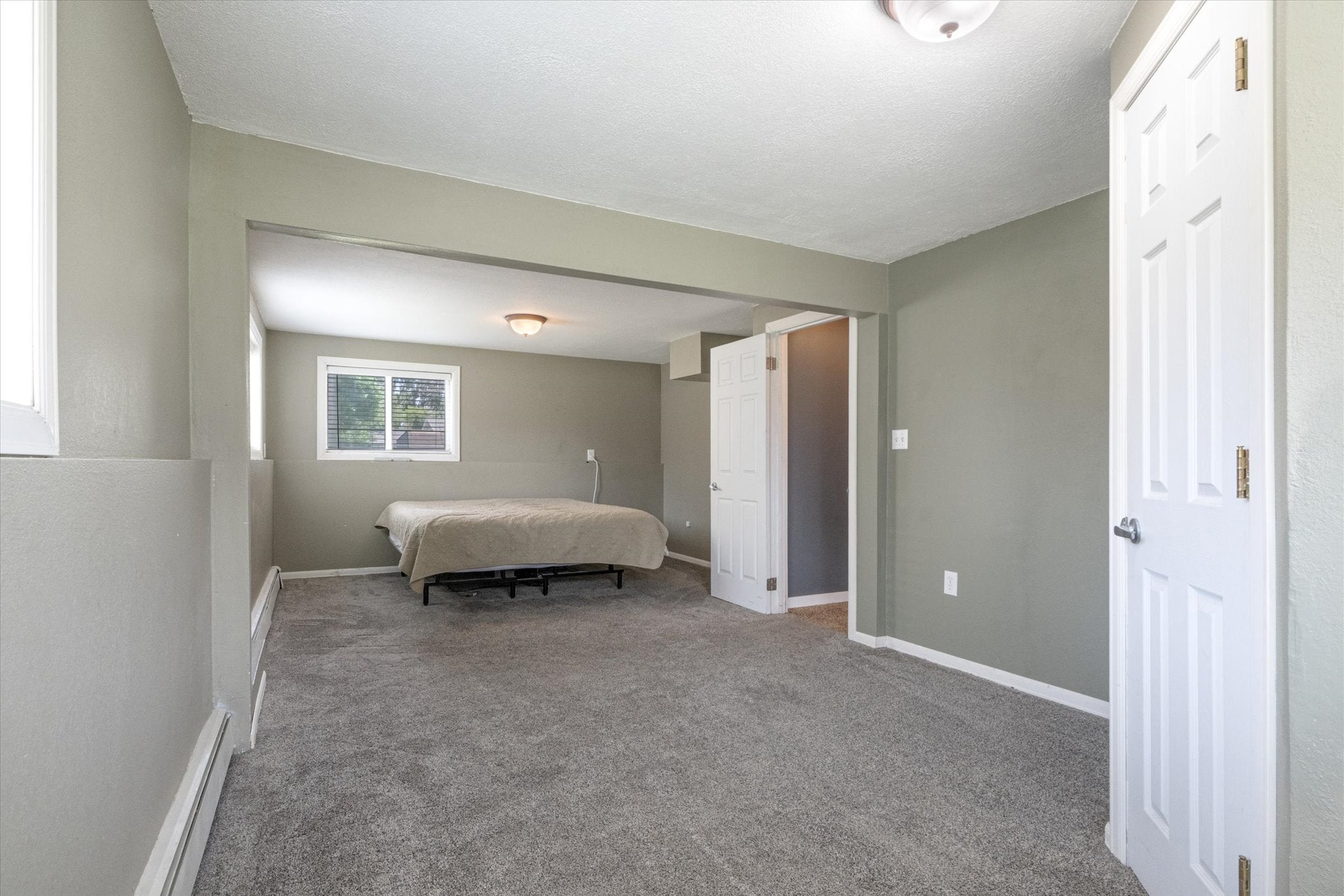 Helena, Montana, 59602, United States, 4 Bedrooms Bedrooms, ,2 BathroomsBathrooms,Residential,For Sale,1875108