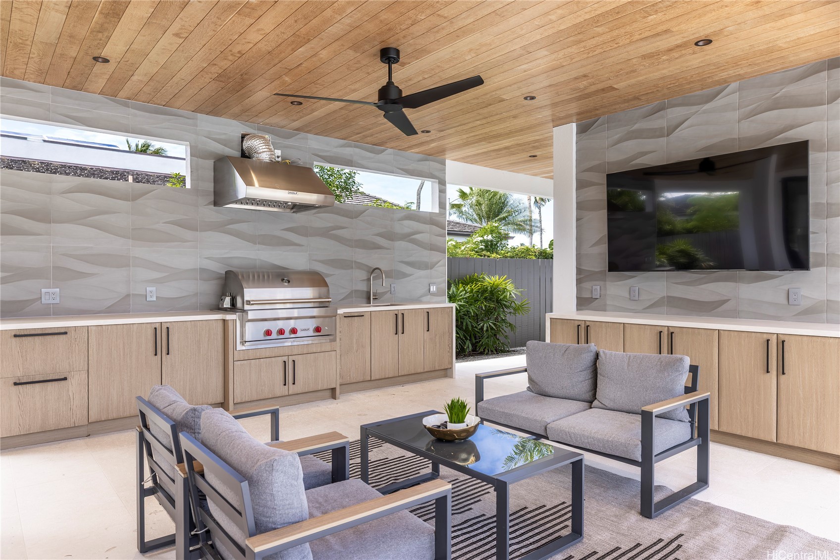 Honolulu, Hawaii, 96821, United States, 4 Bedrooms Bedrooms, ,4 BathroomsBathrooms,Residential,For Sale,1942142