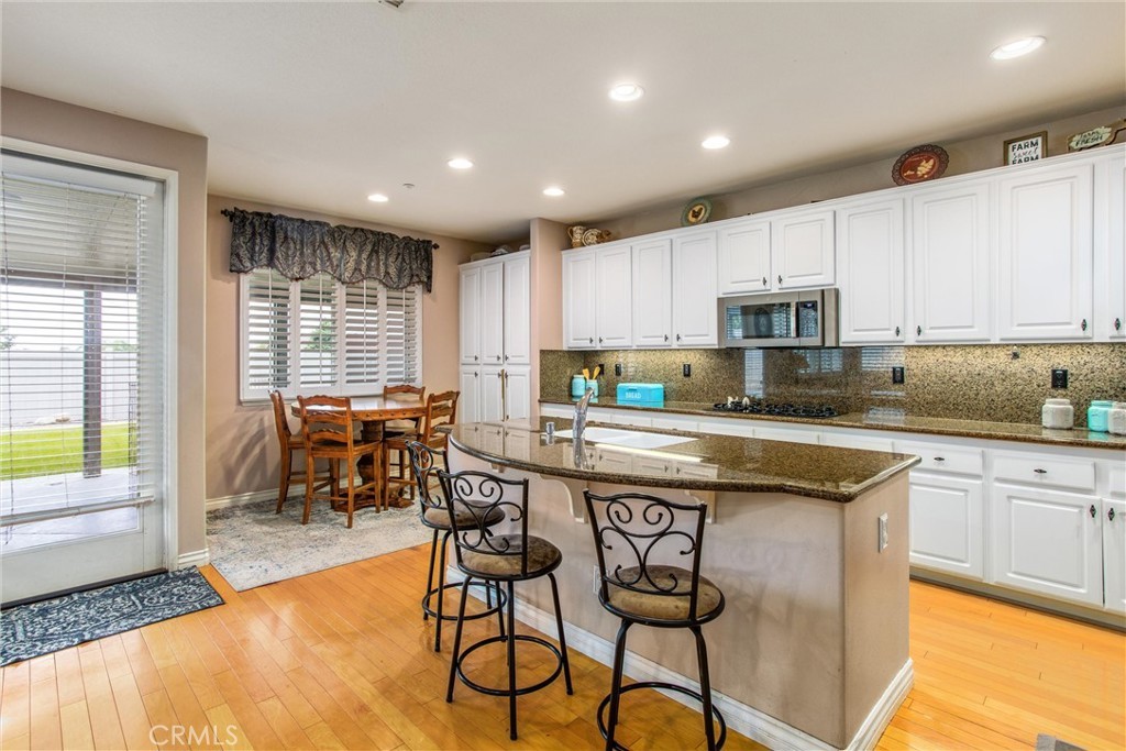 Redlands, California, 92374, United States, 4 Bedrooms Bedrooms, ,2 BathroomsBathrooms,Residential,For Sale,1982377