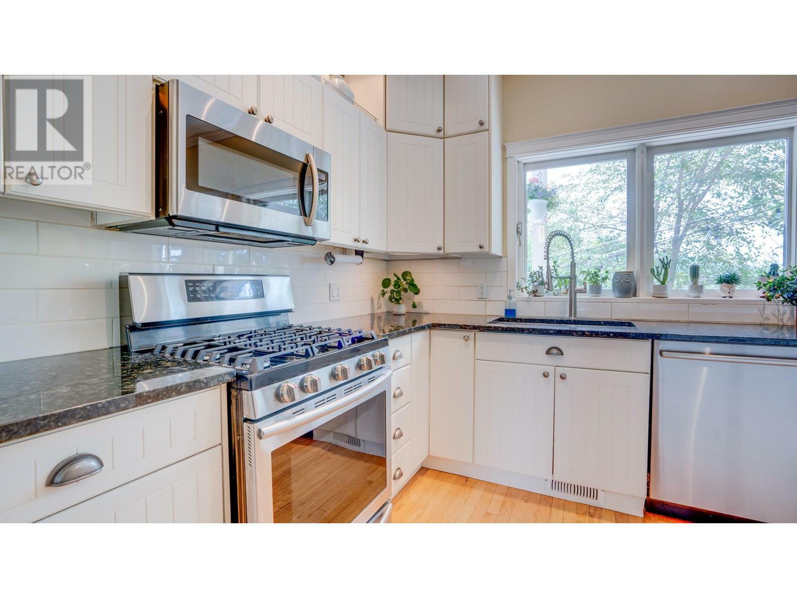 VERNON, British Columbia, V1T 1J7, CA, 5 Bedrooms Bedrooms, ,2 BathroomsBathrooms,Residential,For Sale,1865699