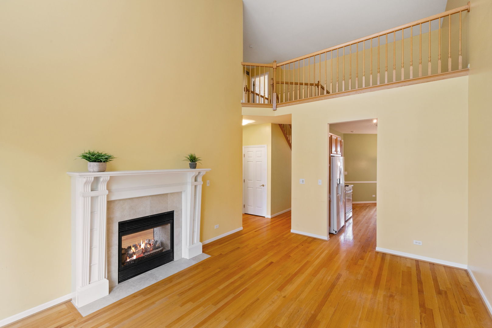 Clarendon Hills, Illinois, 60514, United States, 3 Bedrooms Bedrooms, ,4 BathroomsBathrooms,Residential,For Sale,1917316