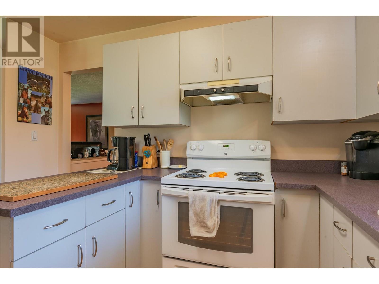 WINLAW, British Columbia, V0G 2J0, CA, 3 Bedrooms Bedrooms, ,2 BathroomsBathrooms,Residential,For Sale,1839031