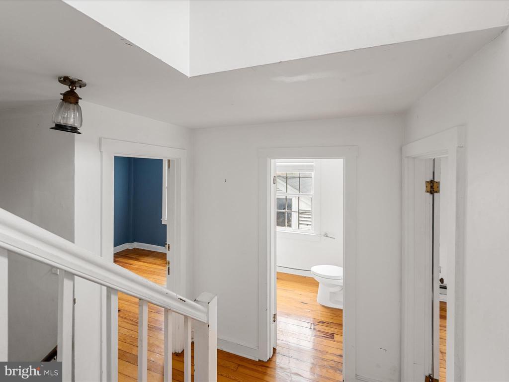 230 W Boscawen Street, Winchester, Virginia, 22601, United States, ,Residential,For Sale,230 W Boscawen Street,1660726