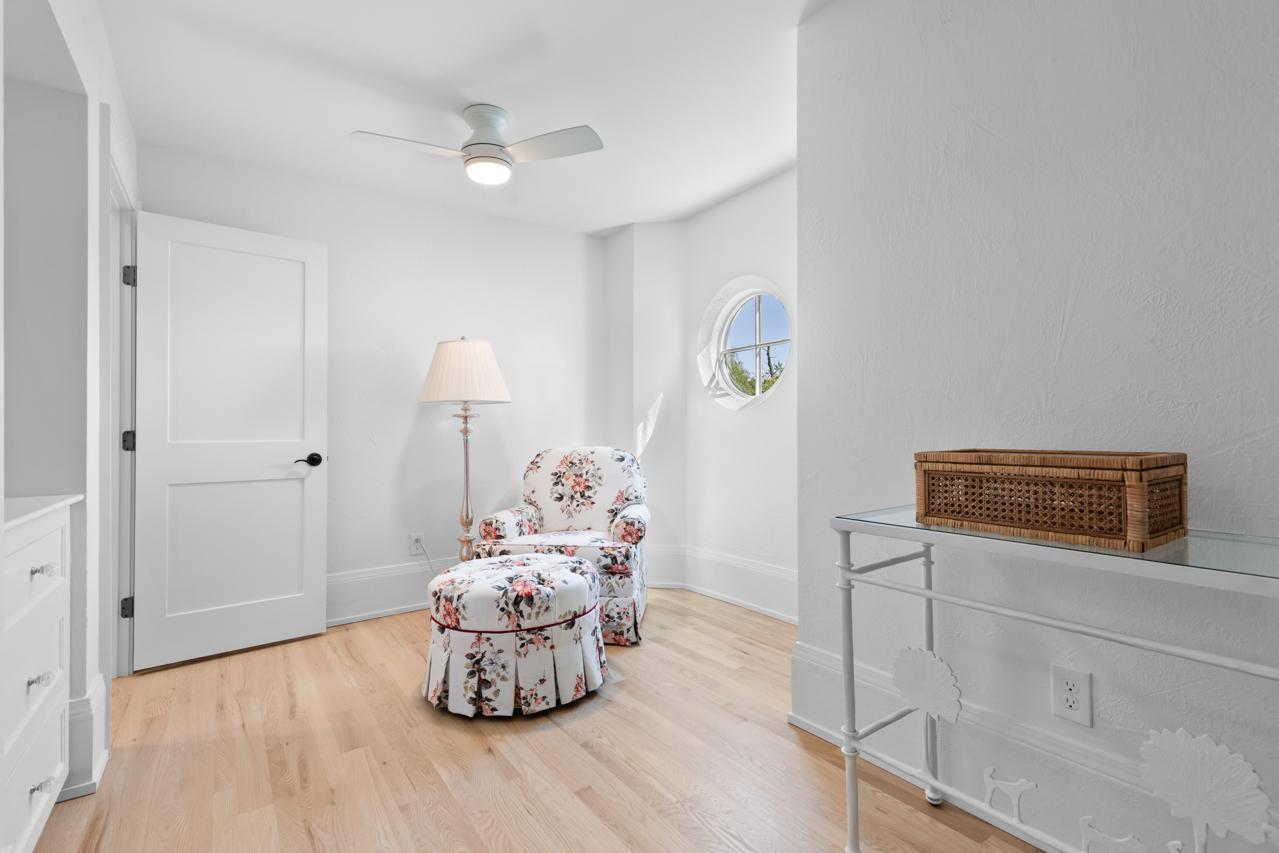 Orono, Minnesota, 55364, United States, 4 Bedrooms Bedrooms, ,4 BathroomsBathrooms,Residential,For Sale,1988176